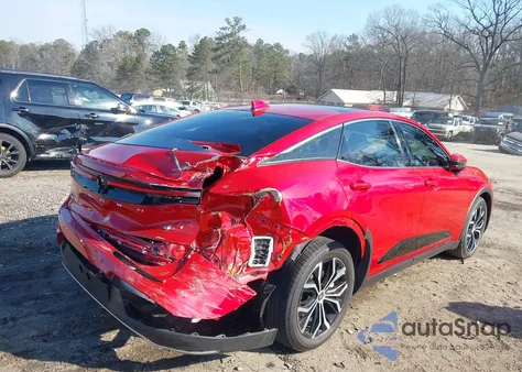 2024 Toyota Crown Limited z USA, uszkodzony, nr VIN JTDAAAAF5R3019360